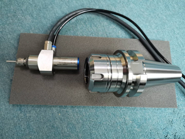 噴絲板鉆孔加工動(dòng)力頭主軸.jpg 噴絲板鉆孔加工動(dòng)力頭主軸.jpg