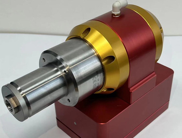 徑向自動(dòng)換刀<a href='/fudongqumaoci.htm' class='keys' title='點(diǎn)擊查看關(guān)于浮動(dòng)主軸的相關(guān)信息' target='_blank'>浮動(dòng)主軸</a>.jpg 徑向自動(dòng)換刀浮動(dòng)主軸.jpg